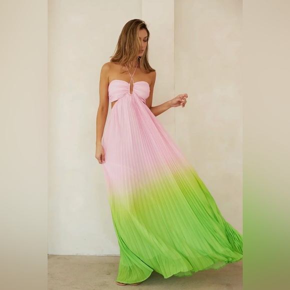 Red Dress Boutique 🌴🩷 Allegra Ombré Sweetheart Pleated Halter Maxi Dress - Picture 3 of 8